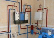 Cómo hacer un sistema de calentamiento de agua en una casa privada