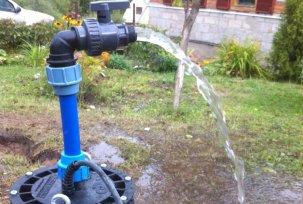 How to make a well in the water with your own hands