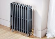 Selection and installation of vertical heating radiators for an apartment