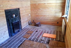 Zařízení teplé podlahy pro vanu - která varianta je lepší zvolit