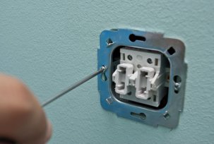 Jak správně umístit elektrické zásuvky a vypínače