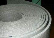 Characterization and use of foamed polyethylene for thermal insulation