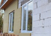 How to properly and how to insulate a house from a foam block
