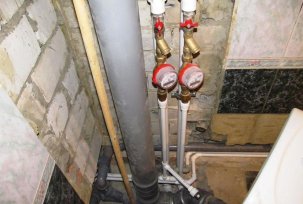 Stoupačka ústředního topení: vlastnosti, požadavky na instalaci, parametry výběru materiálu a postup odstavení