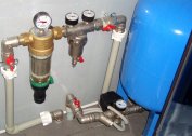 What is the danger of air jams in the water supply system of a private house and how to get rid of them