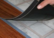 Laying a warm floor under quartz vinyl tiles - the pros and cons of the combination