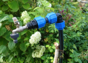 Installation of plastic water supply in the country
