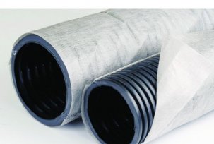 Caratteristiche di installazione e installazione di tubi di drenaggio con geotessili