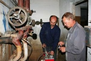 Vedenjakelujärjestelmien hydraulisen testauksen ominaisuudet
