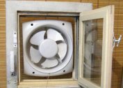 Swing fan for supply and exhaust ventilation