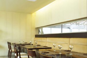 Features of the choice of air conditioners for cafes and restaurants