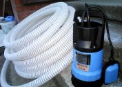 Based on what parameters to choose a hose for the drainage pump