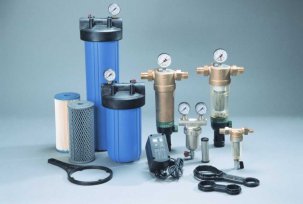 Filtration of water from the well: slotted, main, carbon filter