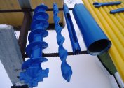 What are water well drilling rigs and how do they work