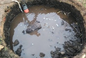 Why water does not leave the cesspool