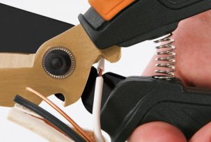 How and how to strip electrical wires from insulation