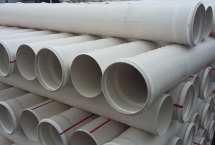Comment monter un tuyau d'égout en plastique d'un diamètre de 160 mm