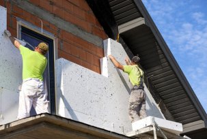 Hur man isolerar en yttervägg i en lägenhet eller hus