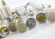 Replacing LED bulbs in spotlights