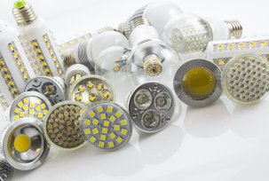 LED-izzók cseréje a reflektorokban