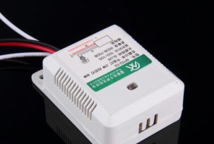 Sound sensors to turn on and off the lights