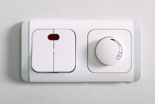 Light switches with dimmable light