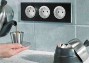 The layout of the outlets in the kitchen: installation height and quantity