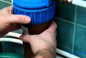 How to unscrew the water filter and what problems may arise