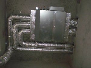 panloob na yunit na may mga ducts