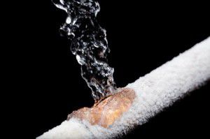 La congélation de l'eau est la principale raison d'utiliser l'antigel