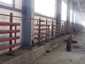 Registres de chauffage dans la salle de production