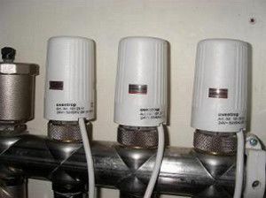 Thermostats in the manifold