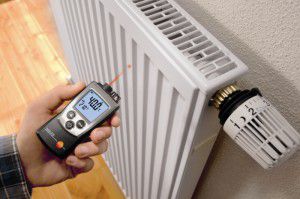 Temperature measurement of a heating battery
